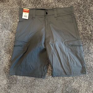 Men’s shorts. New with tags wrangler shorts size 34